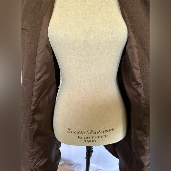 JLO Coat - Picture 5 of 6